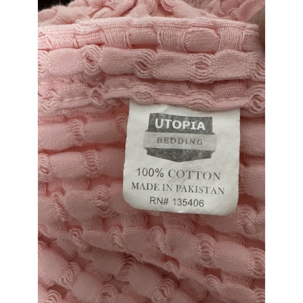 Soft Utopia 100% COTTON Waffle Weave Blanket for Twin/Twin XL Pink EUC 68x96 - Picture 2 of 4